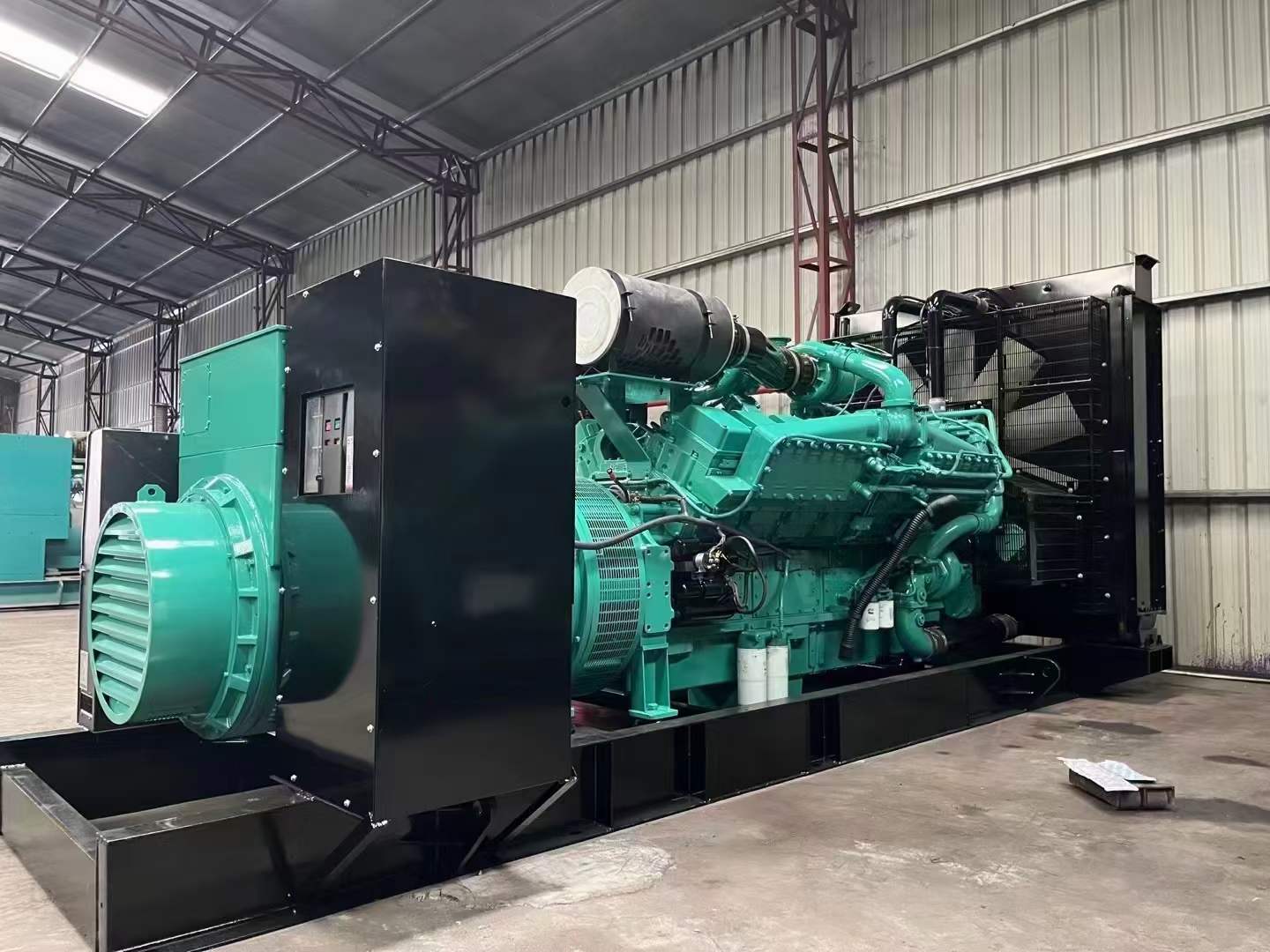 达孜如何降低 800kW 柴油发电机输出电流的波动？